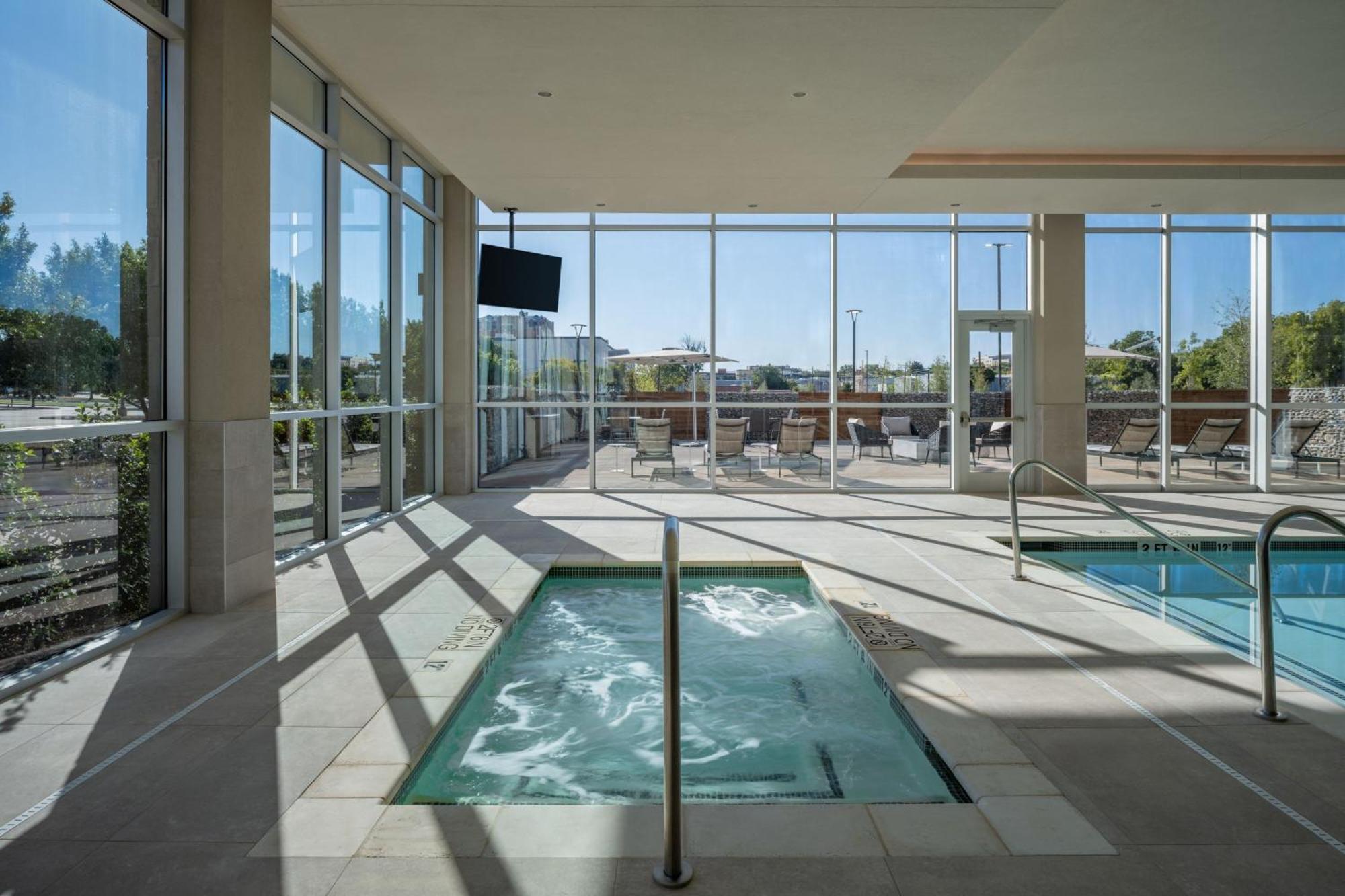 Delta Hotels By Marriott Wichita Falls Convention Center Eksteriør bilde